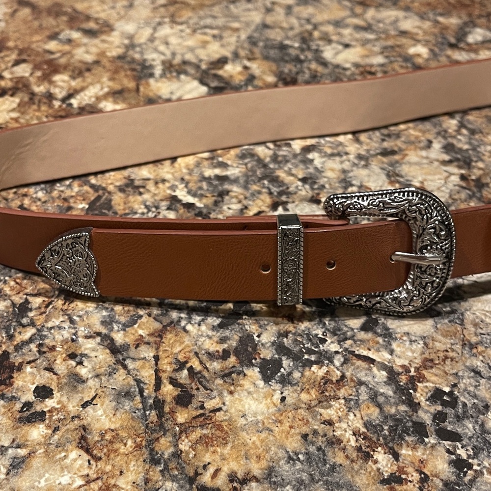 Francesca's Collections Brown Double Buckle Belt Size L/XL - Picture 3 of 4
